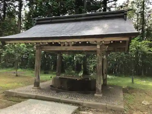 倭文神社の手水