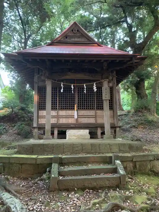 神明神社の本殿