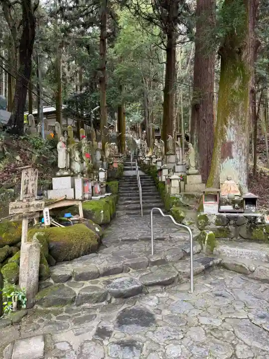 宝山寺の{uncategorized: "未分類", other: "その他", undefined: "問題あり", building: "その他建物", grave: "お墓", sacred_gate: "鳥居", guardian: "狛犬", statue: "像", buddha: "仏像", history: "歴史", nature: "自然", garden: "庭園", animal: "動物", pagoda: "塔", temizu: "手水舎", mountain_gate: "山門・神門", sanctuary: "本殿・本堂", subordinate: "末社・摂社", art: "芸術", scenery: "景色", jizo: "地蔵", ema: "絵馬", goshuin: "御朱印", omikuji: "おみくじ", items: "授与品その他", amulet: "お守り", goshuincho: "御朱印帳", eats: "食事", festival: "お祭り", votive_dance: "神楽", shichigosan: "七五三参", wedding: "結婚式", experience: "体験その他", initially: "初詣", around: "周辺", anti_infection: "感染症対策"}