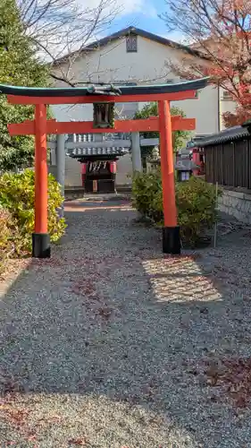 石坐神社(滋賀県)