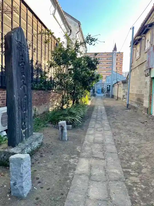 竹駒稲荷神社の{uncategorized: "未分類", other: "その他", undefined: "問題あり", building: "その他建物", grave: "お墓", sacred_gate: "鳥居", guardian: "狛犬", statue: "像", buddha: "仏像", history: "歴史", nature: "自然", garden: "庭園", animal: "動物", pagoda: "塔", temizu: "手水舎", mountain_gate: "山門・神門", sanctuary: "本殿・本堂", subordinate: "末社・摂社", art: "芸術", scenery: "景色", jizo: "地蔵", ema: "絵馬", goshuin: "御朱印", omikuji: "おみくじ", items: "授与品その他", amulet: "お守り", goshuincho: "御朱印帳", eats: "食事", festival: "お祭り", votive_dance: "神楽", shichigosan: "七五三参", wedding: "結婚式", experience: "体験その他", initially: "初詣", around: "周辺", anti_infection: "感染症対策"}
