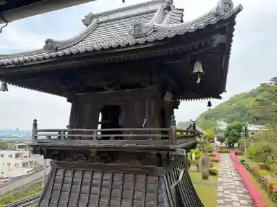 清見寺の{uncategorized: "未分類", other: "その他", undefined: "問題あり", building: "その他建物", grave: "お墓", sacred_gate: "鳥居", guardian: "狛犬", statue: "像", buddha: "仏像", history: "歴史", nature: "自然", garden: "庭園", animal: "動物", pagoda: "塔", temizu: "手水舎", mountain_gate: "山門・神門", sanctuary: "本殿・本堂", subordinate: "末社・摂社", art: "芸術", scenery: "景色", jizo: "地蔵", ema: "絵馬", goshuin: "御朱印", omikuji: "おみくじ", items: "授与品その他", amulet: "お守り", goshuincho: "御朱印帳", eats: "食事", festival: "お祭り", votive_dance: "神楽", shichigosan: "七五三参", wedding: "結婚式", experience: "体験その他", initially: "初詣", around: "周辺", anti_infection: "感染症対策"}
