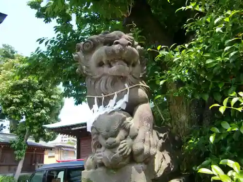 鳩ヶ谷氷川神社の狛犬