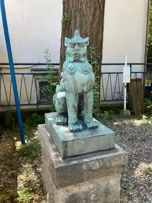 寄木神社の狛犬