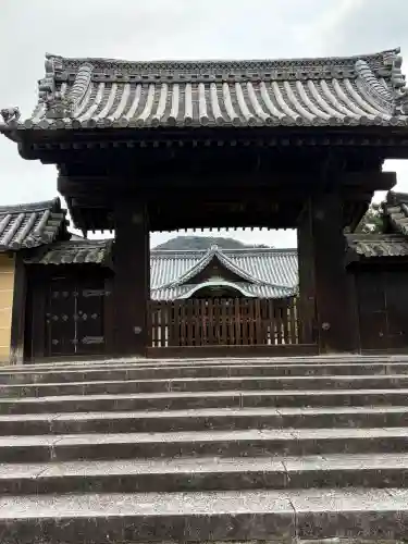 隨心院（随心院）の{uncategorized: "未分類", other: "その他", undefined: "問題あり", building: "その他建物", grave: "お墓", sacred_gate: "鳥居", guardian: "狛犬", statue: "像", buddha: "仏像", history: "歴史", nature: "自然", garden: "庭園", animal: "動物", pagoda: "塔", temizu: "手水舎", mountain_gate: "山門・神門", sanctuary: "本殿・本堂", subordinate: "末社・摂社", art: "芸術", scenery: "景色", jizo: "地蔵", ema: "絵馬", goshuin: "御朱印", omikuji: "おみくじ", items: "授与品その他", amulet: "お守り", goshuincho: "御朱印帳", eats: "食事", festival: "お祭り", votive_dance: "神楽", shichigosan: "七五三参", wedding: "結婚式", experience: "体験その他", initially: "初詣", around: "周辺", anti_infection: "感染症対策"}