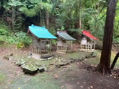 鳥海山大物忌神社蕨岡口ノ宮の末社・摂社