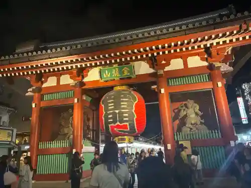 浅草寺の{uncategorized: "未分類", other: "その他", undefined: "問題あり", building: "その他建物", grave: "お墓", sacred_gate: "鳥居", guardian: "狛犬", statue: "像", buddha: "仏像", history: "歴史", nature: "自然", garden: "庭園", animal: "動物", pagoda: "塔", temizu: "手水舎", mountain_gate: "山門・神門", sanctuary: "本殿・本堂", subordinate: "末社・摂社", art: "芸術", scenery: "景色", jizo: "地蔵", ema: "絵馬", goshuin: "御朱印", omikuji: "おみくじ", items: "授与品その他", amulet: "お守り", goshuincho: "御朱印帳", eats: "食事", festival: "お祭り", votive_dance: "神楽", shichigosan: "七五三参", wedding: "結婚式", experience: "体験その他", initially: "初詣", around: "周辺", anti_infection: "感染症対策"}