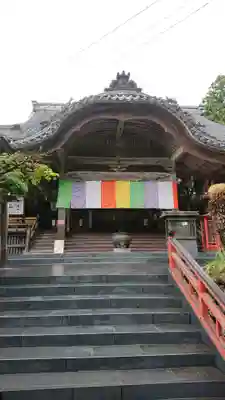 岩水寺の本殿・本堂