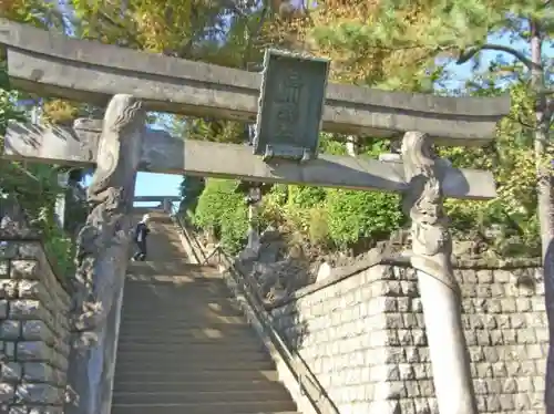 品川神社の鳥居