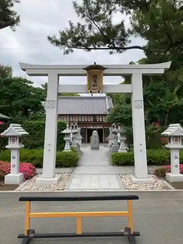 種貸社（住吉大社摂社）の鳥居