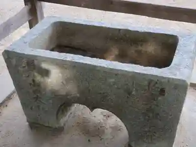 宗賢神社の手水舎