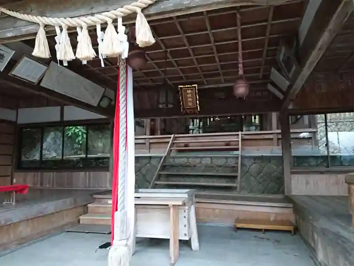 神明神社の本殿・本堂