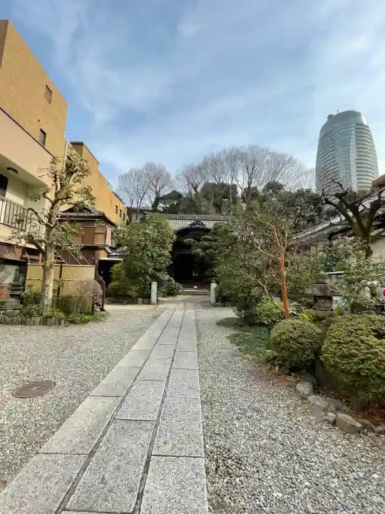 栄閑院の{uncategorized: "未分類", other: "その他", undefined: "問題あり", building: "その他建物", grave: "お墓", sacred_gate: "鳥居", guardian: "狛犬", statue: "像", buddha: "仏像", history: "歴史", nature: "自然", garden: "庭園", animal: "動物", pagoda: "塔", temizu: "手水舎", mountain_gate: "山門・神門", sanctuary: "本殿・本堂", subordinate: "末社・摂社", art: "芸術", scenery: "景色", jizo: "地蔵", ema: "絵馬", goshuin: "御朱印", omikuji: "おみくじ", items: "授与品その他", amulet: "お守り", goshuincho: "御朱印帳", eats: "食事", festival: "お祭り", votive_dance: "神楽", shichigosan: "七五三参", wedding: "結婚式", experience: "体験その他", initially: "初詣", around: "周辺", anti_infection: "感染症対策"}