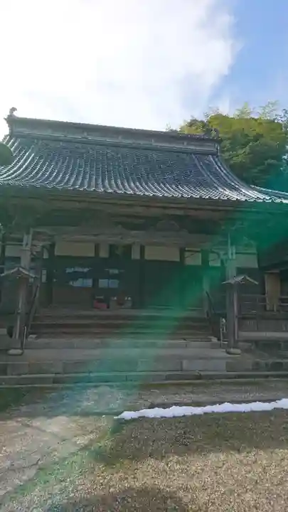 妙照寺の本殿・本堂