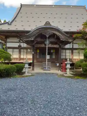 圓融寺の本殿・本堂