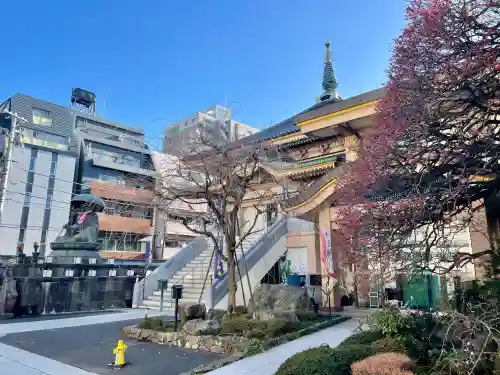 眞性寺の{uncategorized: "未分類", other: "その他", undefined: "問題あり", building: "その他建物", grave: "お墓", sacred_gate: "鳥居", guardian: "狛犬", statue: "像", buddha: "仏像", history: "歴史", nature: "自然", garden: "庭園", animal: "動物", pagoda: "塔", temizu: "手水舎", mountain_gate: "山門・神門", sanctuary: "本殿・本堂", subordinate: "末社・摂社", art: "芸術", scenery: "景色", jizo: "地蔵", ema: "絵馬", goshuin: "御朱印", omikuji: "おみくじ", items: "授与品その他", amulet: "お守り", goshuincho: "御朱印帳", eats: "食事", festival: "お祭り", votive_dance: "神楽", shichigosan: "七五三参", wedding: "結婚式", experience: "体験その他", initially: "初詣", around: "周辺", anti_infection: "感染症対策"}