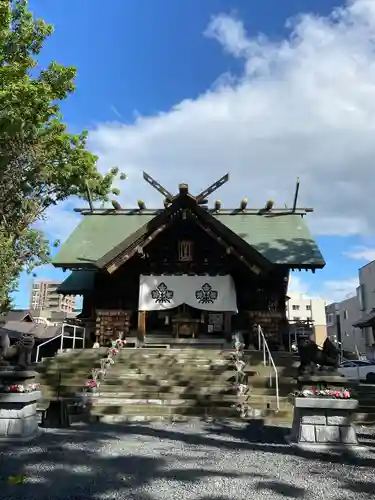 札幌諏訪神社の本殿・本堂