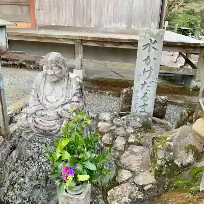 興禅寺の{uncategorized: "未分類", other: "その他", undefined: "問題あり", building: "その他建物", grave: "お墓", sacred_gate: "鳥居", guardian: "狛犬", statue: "像", buddha: "仏像", history: "歴史", nature: "自然", garden: "庭園", animal: "動物", pagoda: "塔", temizu: "手水舎", mountain_gate: "山門・神門", sanctuary: "本殿・本堂", subordinate: "末社・摂社", art: "芸術", scenery: "景色", jizo: "地蔵", ema: "絵馬", goshuin: "御朱印", omikuji: "おみくじ", items: "授与品その他", amulet: "お守り", goshuincho: "御朱印帳", eats: "食事", festival: "お祭り", votive_dance: "神楽", shichigosan: "七五三参", wedding: "結婚式", experience: "体験その他", initially: "初詣", around: "周辺", anti_infection: "感染症対策"}