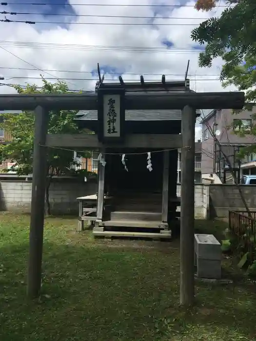 聖徳神社の鳥居