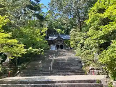 仁比山神社の{uncategorized: "未分類", other: "その他", undefined: "問題あり", building: "その他建物", grave: "お墓", sacred_gate: "鳥居", guardian: "狛犬", statue: "像", buddha: "仏像", history: "歴史", nature: "自然", garden: "庭園", animal: "動物", pagoda: "塔", temizu: "手水舎", mountain_gate: "山門・神門", sanctuary: "本殿・本堂", subordinate: "末社・摂社", art: "芸術", scenery: "景色", jizo: "地蔵", ema: "絵馬", goshuin: "御朱印", omikuji: "おみくじ", items: "授与品その他", amulet: "お守り", goshuincho: "御朱印帳", eats: "食事", festival: "お祭り", votive_dance: "神楽", shichigosan: "七五三参", wedding: "結婚式", experience: "体験その他", initially: "初詣", around: "周辺", anti_infection: "感染症対策"}