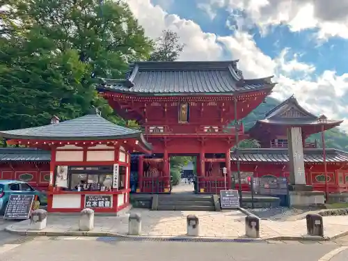 中禅寺の山門・神門