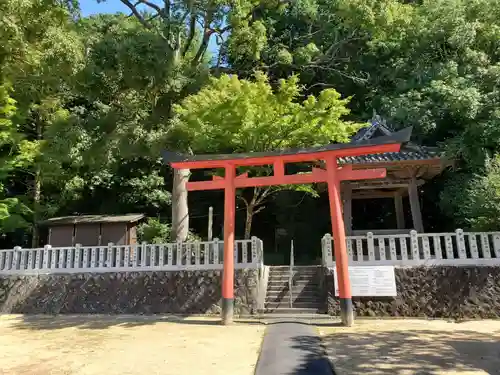 八多神社の鳥居