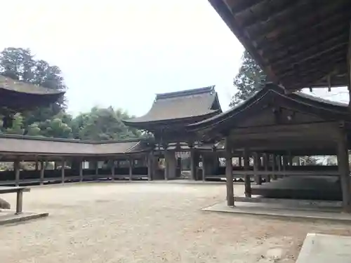 油日神社の山門・神門