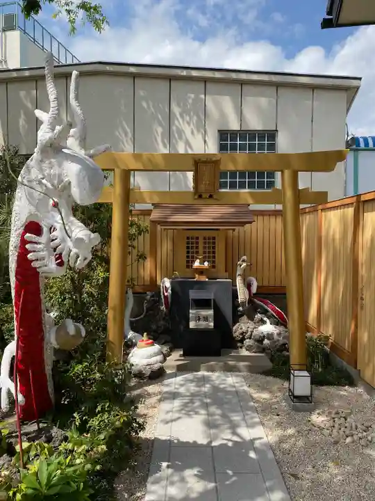 蛇窪神社の末社・摂社
