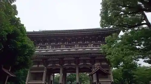 総持寺の山門・神門
