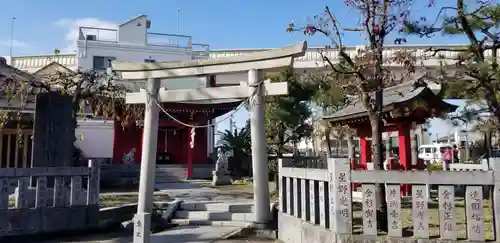 赤稲荷神社の鳥居