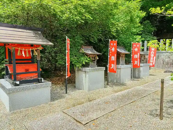 諏訪神社の末社・摂社