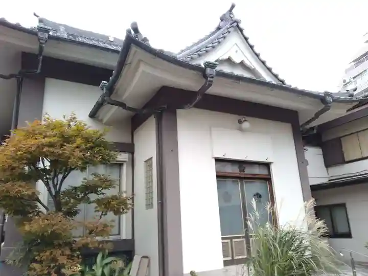 真福寺の本殿・本堂