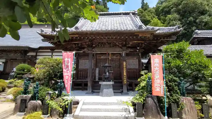 不動寺(松井田不動尊) の本殿・本堂