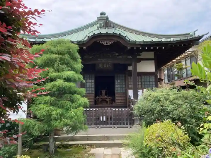 収玄寺の本殿・本堂