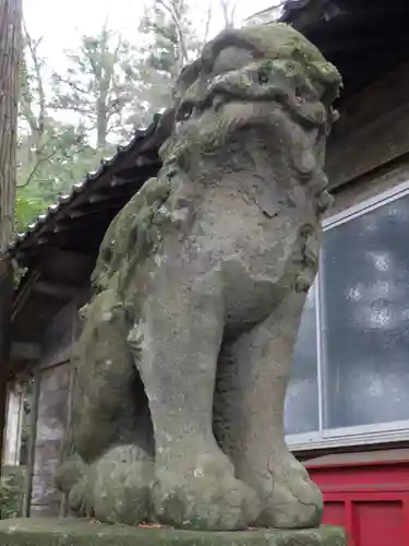 逢坂八幡神社の狛犬