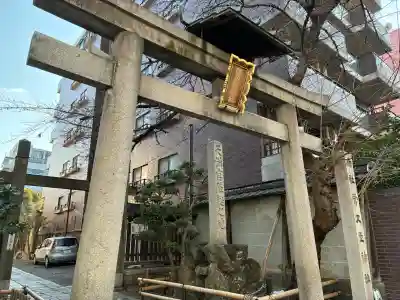 菅大臣神社の{uncategorized: "未分類", other: "その他", undefined: "問題あり", building: "その他建物", grave: "お墓", sacred_gate: "鳥居", guardian: "狛犬", statue: "像", buddha: "仏像", history: "歴史", nature: "自然", garden: "庭園", animal: "動物", pagoda: "塔", temizu: "手水舎", mountain_gate: "山門・神門", sanctuary: "本殿・本堂", subordinate: "末社・摂社", art: "芸術", scenery: "景色", jizo: "地蔵", ema: "絵馬", goshuin: "御朱印", omikuji: "おみくじ", items: "授与品その他", amulet: "お守り", goshuincho: "御朱印帳", eats: "食事", festival: "お祭り", votive_dance: "神楽", shichigosan: "七五三参", wedding: "結婚式", experience: "体験その他", initially: "初詣", around: "周辺", anti_infection: "感染症対策"}