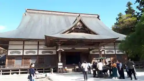 中尊寺の本殿