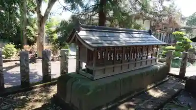 一瓶塚稲荷神社の末社・摂社