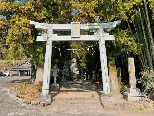 国造神社の鳥居