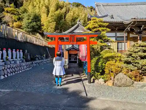 新福寺の鳥居