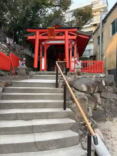 敏馬神社の{uncategorized: "未分類", other: "その他", undefined: "問題あり", building: "その他建物", grave: "お墓", sacred_gate: "鳥居", guardian: "狛犬", statue: "像", buddha: "仏像", history: "歴史", nature: "自然", garden: "庭園", animal: "動物", pagoda: "塔", temizu: "手水舎", mountain_gate: "山門・神門", sanctuary: "本殿・本堂", subordinate: "末社・摂社", art: "芸術", scenery: "景色", jizo: "地蔵", ema: "絵馬", goshuin: "御朱印", omikuji: "おみくじ", items: "授与品その他", amulet: "お守り", goshuincho: "御朱印帳", eats: "食事", festival: "お祭り", votive_dance: "神楽", shichigosan: "七五三参", wedding: "結婚式", experience: "体験その他", initially: "初詣", around: "周辺", anti_infection: "感染症対策"}