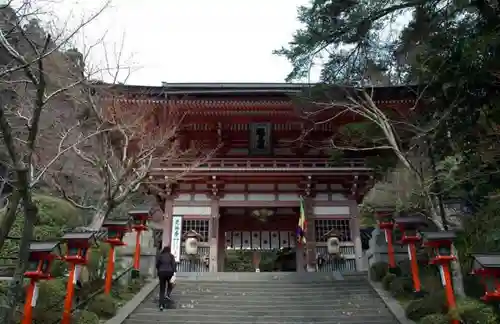 鞍馬寺の山門