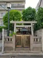 武蔵御嶽神社の鳥居
