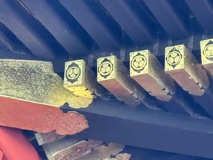 久能山東照宮の{uncategorized: "未分類", other: "その他", undefined: "問題あり", building: "その他建物", grave: "お墓", sacred_gate: "鳥居", guardian: "狛犬", statue: "像", buddha: "仏像", history: "歴史", nature: "自然", garden: "庭園", animal: "動物", pagoda: "塔", temizu: "手水舎", mountain_gate: "山門・神門", sanctuary: "本殿・本堂", subordinate: "末社・摂社", art: "芸術", scenery: "景色", jizo: "地蔵", ema: "絵馬", goshuin: "御朱印", omikuji: "おみくじ", items: "授与品その他", amulet: "お守り", goshuincho: "御朱印帳", eats: "食事", festival: "お祭り", votive_dance: "神楽", shichigosan: "七五三参", wedding: "結婚式", experience: "体験その他", initially: "初詣", around: "周辺", anti_infection: "感染症対策"}