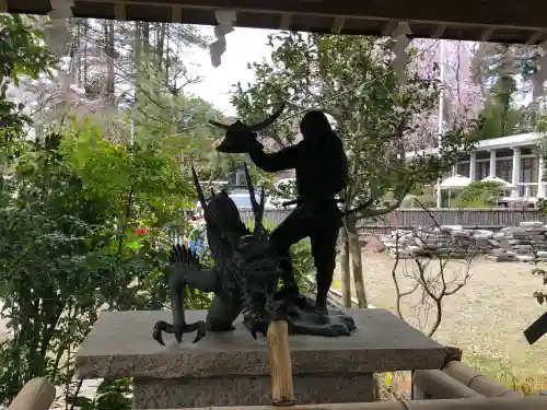 青葉神社の{uncategorized: "未分類", other: "その他", undefined: "問題あり", building: "その他建物", grave: "お墓", sacred_gate: "鳥居", guardian: "狛犬", statue: "像", buddha: "仏像", history: "歴史", nature: "自然", garden: "庭園", animal: "動物", pagoda: "塔", temizu: "手水舎", mountain_gate: "山門・神門", sanctuary: "本殿・本堂", subordinate: "末社・摂社", art: "芸術", scenery: "景色", jizo: "地蔵", ema: "絵馬", goshuin: "御朱印", omikuji: "おみくじ", items: "授与品その他", amulet: "お守り", goshuincho: "御朱印帳", eats: "食事", festival: "お祭り", votive_dance: "神楽", shichigosan: "七五三参", wedding: "結婚式", experience: "体験その他", initially: "初詣", around: "周辺", anti_infection: "感染症対策"}