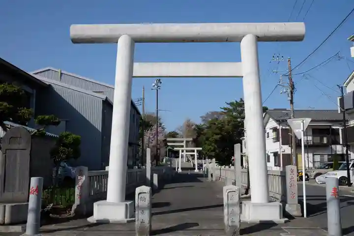 皇大神宮(烏森神社)の鳥居