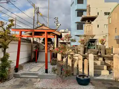 法蓮寺の末社・摂社