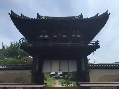 般若寺 ❁﻿コスモス寺❁の山門