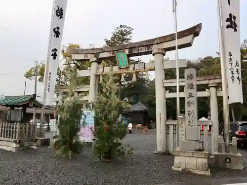 三輪神社の鳥居