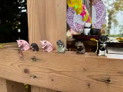 札幌諏訪神社の像